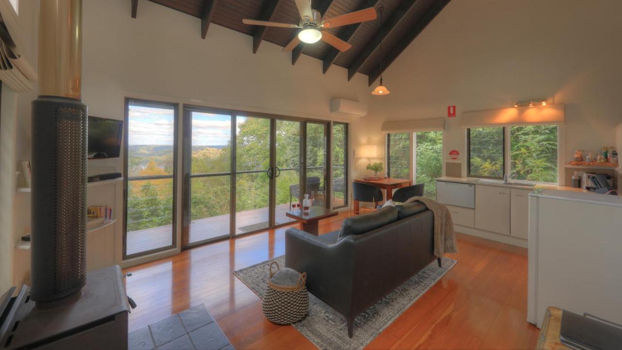 Montville Misty View Cottages ภายนอก รูปภาพ