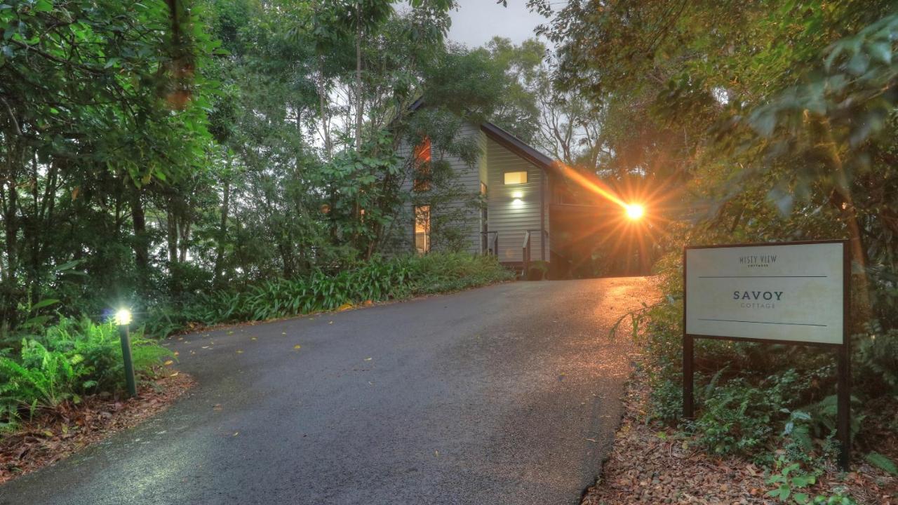 Montville Misty View Cottages ภายนอก รูปภาพ