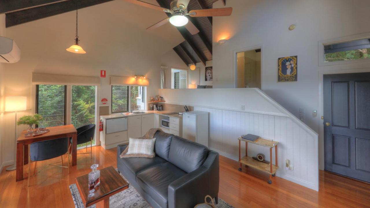 Montville Misty View Cottages ภายนอก รูปภาพ