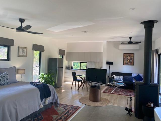 Montville Misty View Cottages ภายนอก รูปภาพ